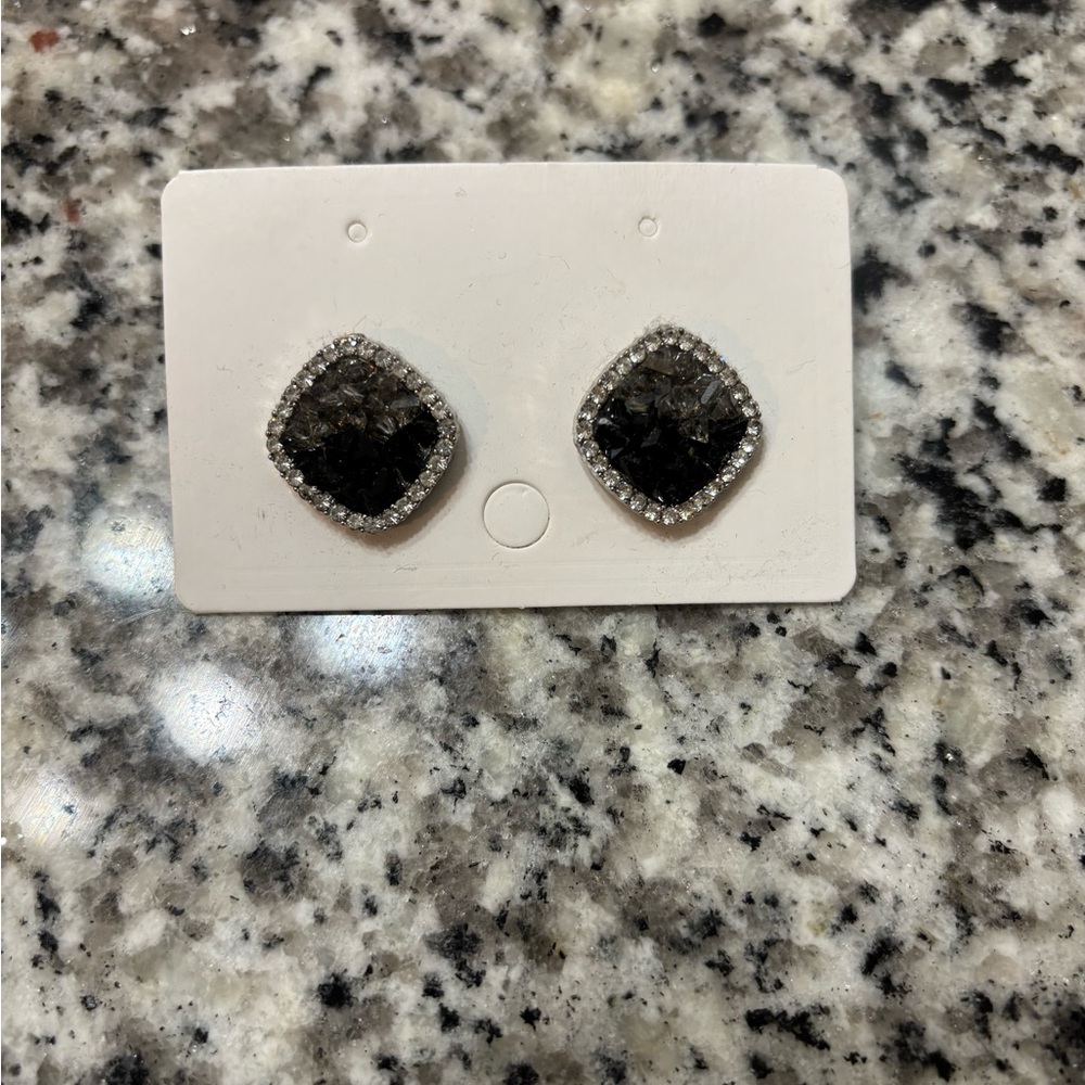Earrings - Picture 2 of 2
